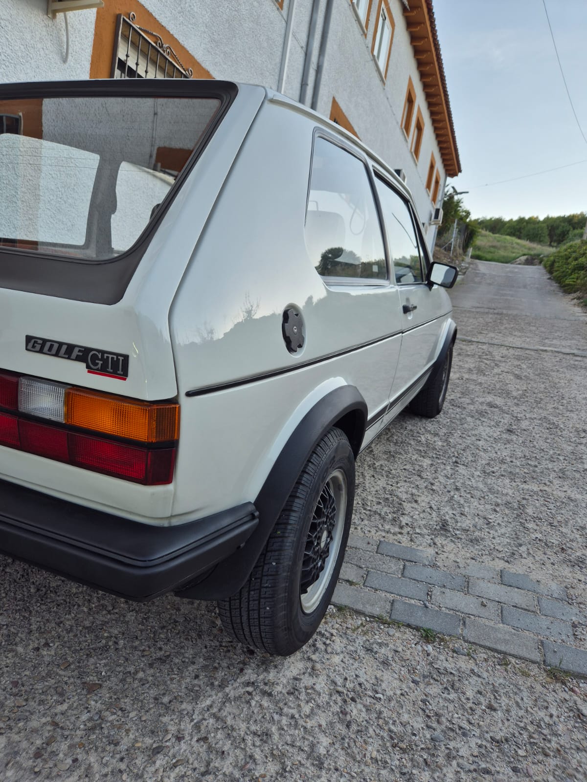 VOLSKWAGEN GOLF GTI MK1
