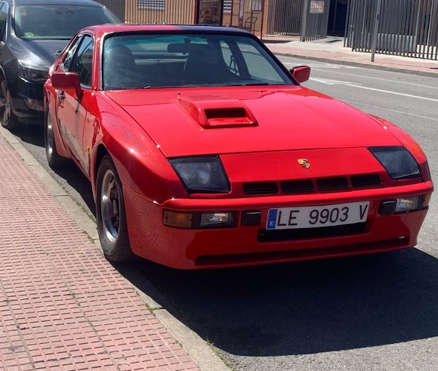 PORSCHE 924 CARRERA GT