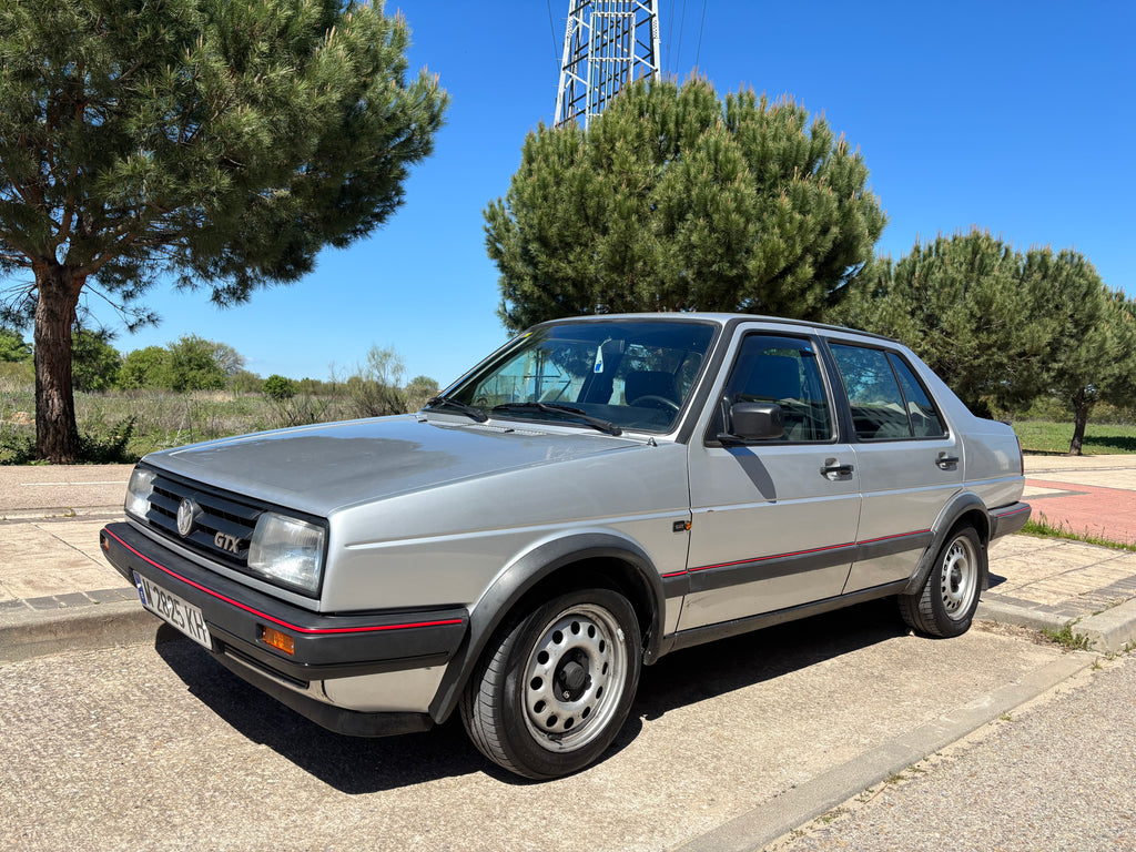 VOLSKWAGEN JETTA GTX
