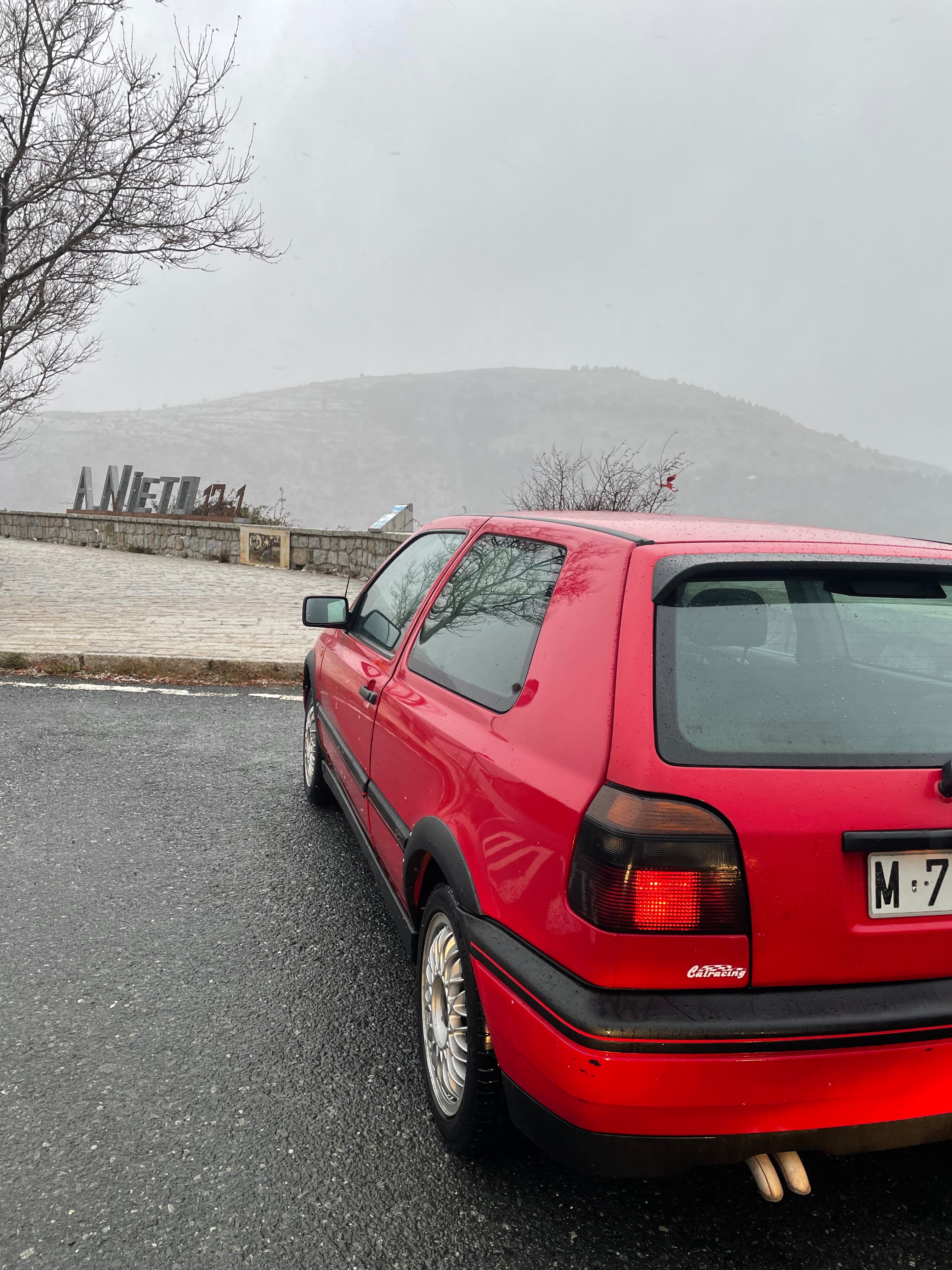 VOLSKWAGEN GOLF GTI MK3